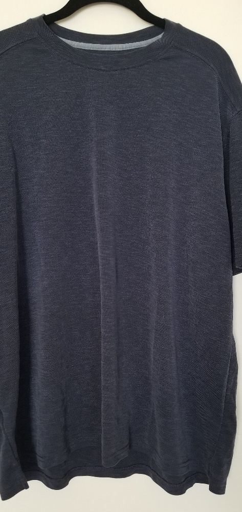 Tommy Bahama dressy Tshirt